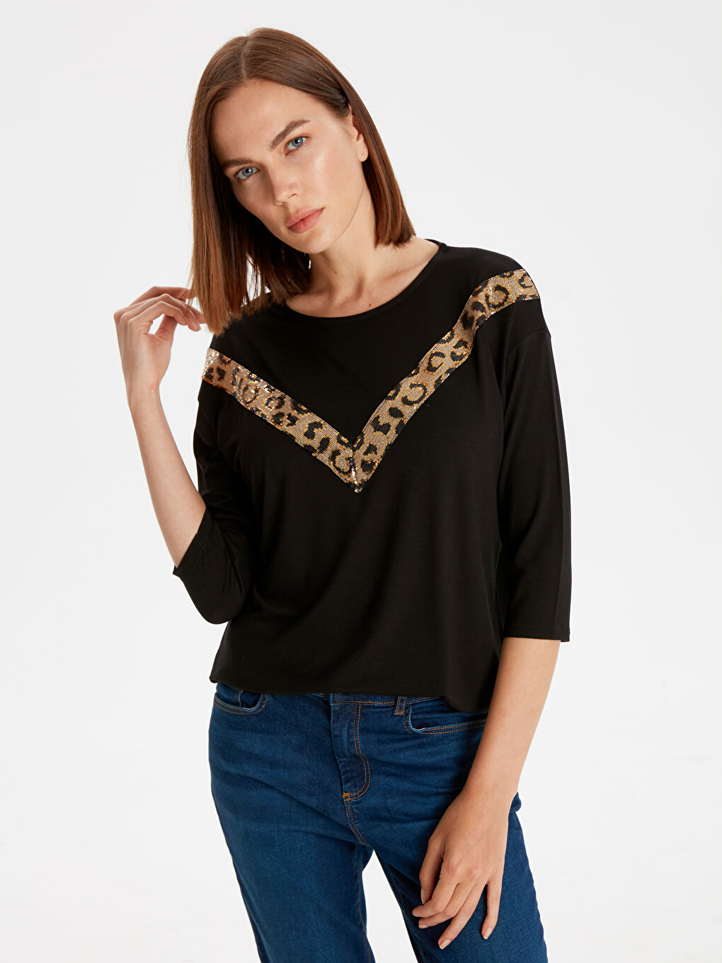 Siyah Bisiklet Yaka Kadın Tişört-1