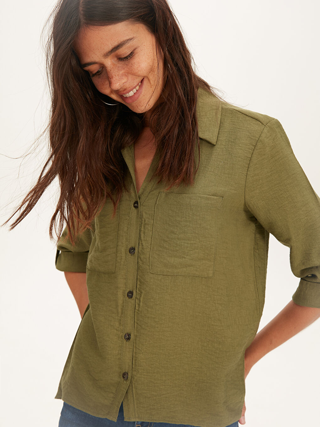 Yeşil Gömlek Yaka Standart Fit Uzun Kollu Kadın Gömlek