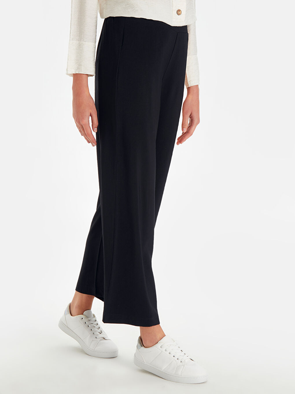 Siyah Rahat Kalıp Kadın Pantolon-1