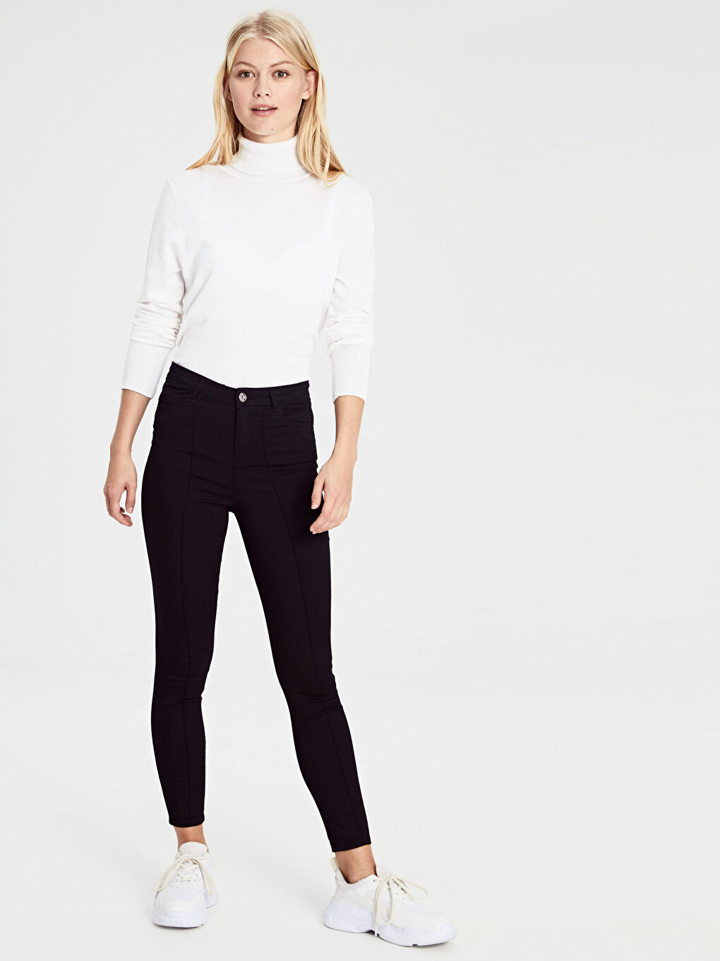 Siyah Normal Bel Skinny Fit Dar Paça Gabardin Kadın Pantolon