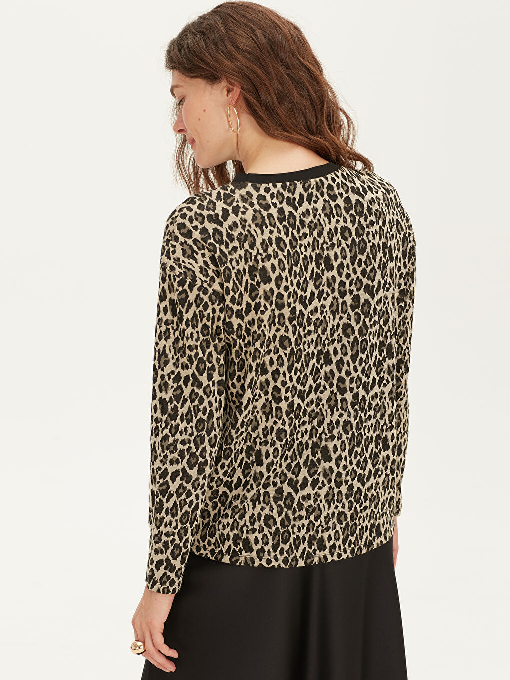 Kahverengi Bisiklet Yaka Desenli Uzun Kollu Kadın Tişört-3