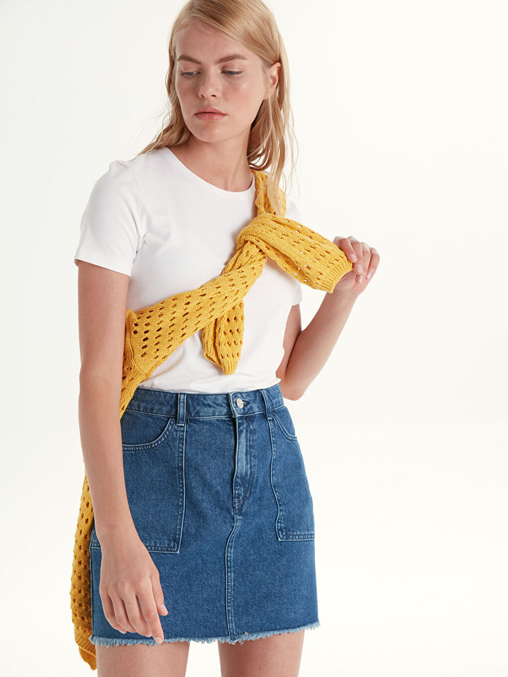 İndigo Standart Fit Cep Detaylı Kadın Jean Etek-1