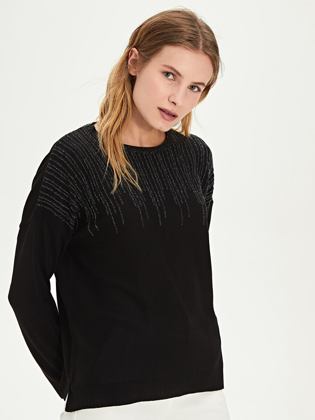 Siyah Işıltılı İnce Uzun Kollu Kadın Triko Kazak-1