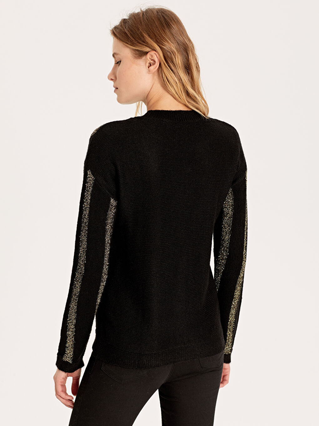 Дөңгелек жағалы әйелдерге арналған жемпір-2