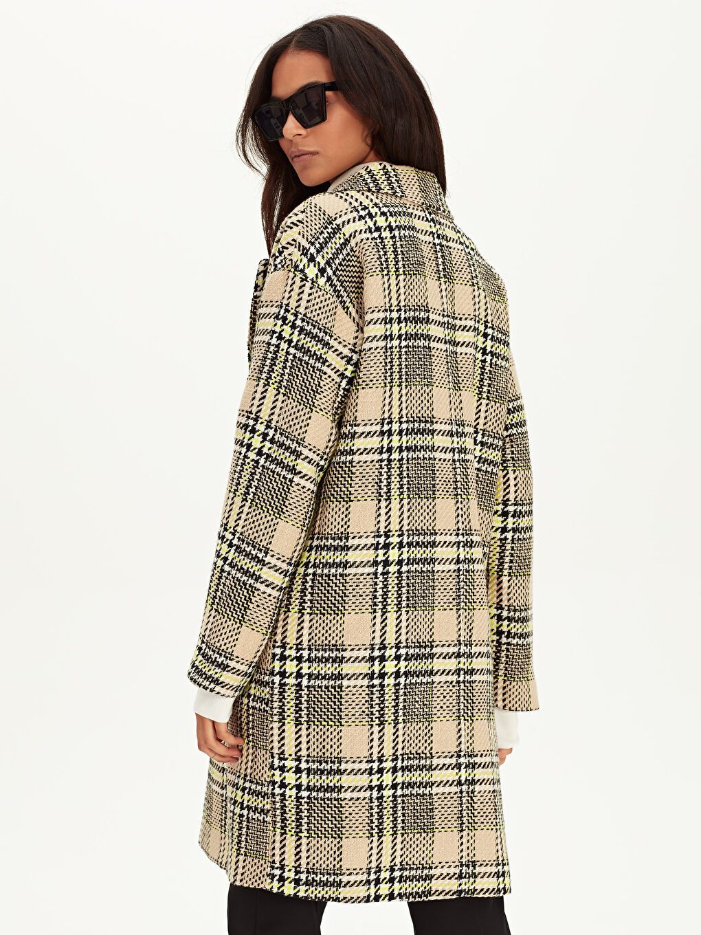 Bej Uzun Kollu Kadın Kaşe Kaban-3