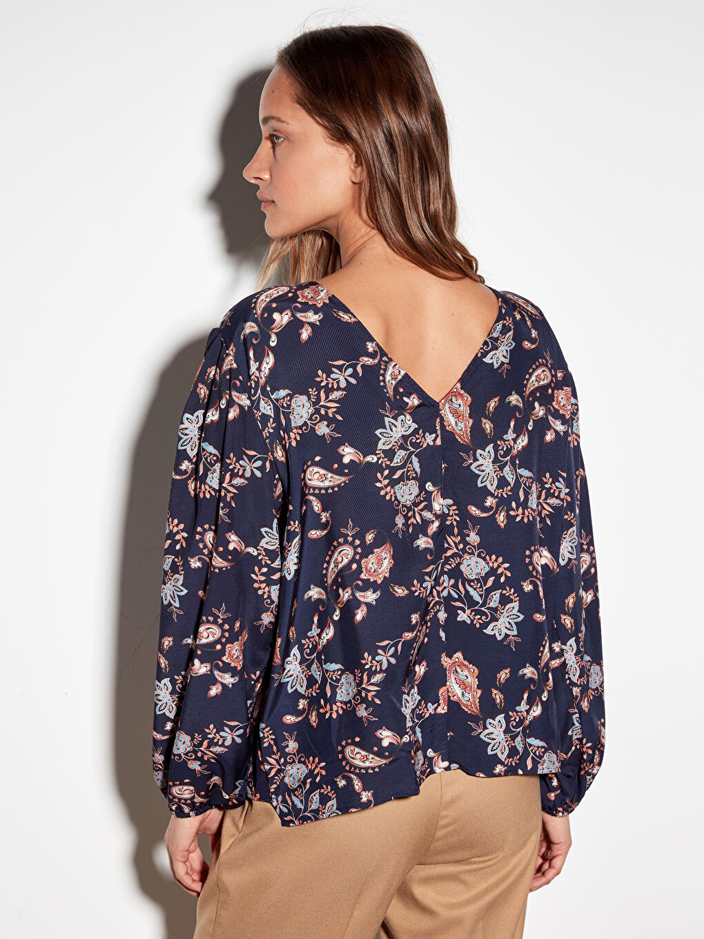 Lacivert Kayık Yaka Uzun Kollu Kadın Bluz-2