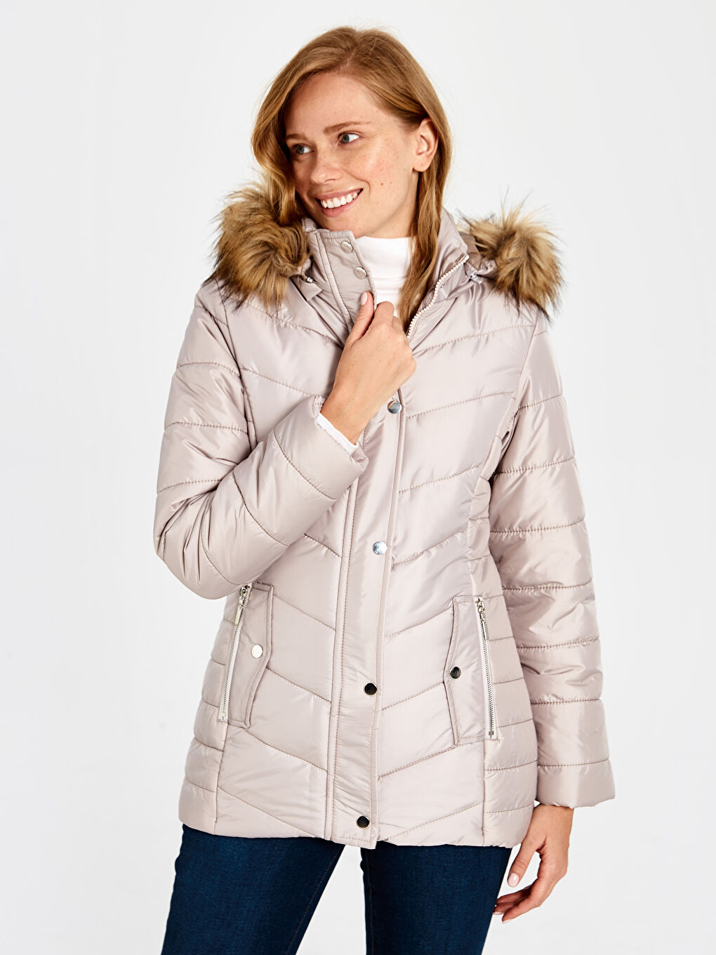 BEŽ Zimska jakna Žena-1