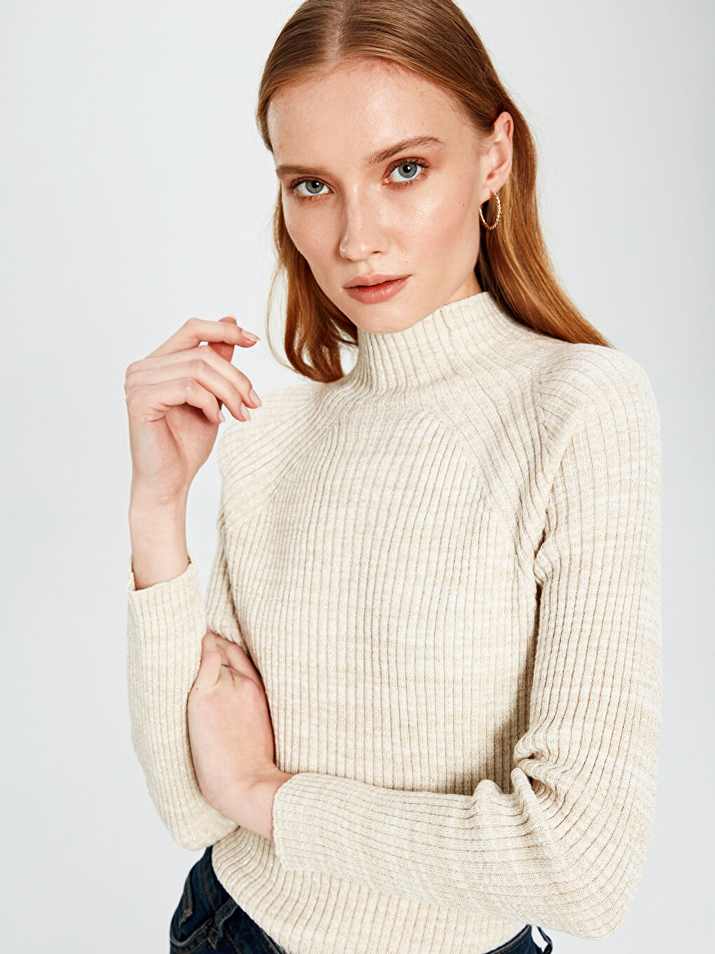 Ekru Yarım Balıkçı Yaka Kadın Kazak-2