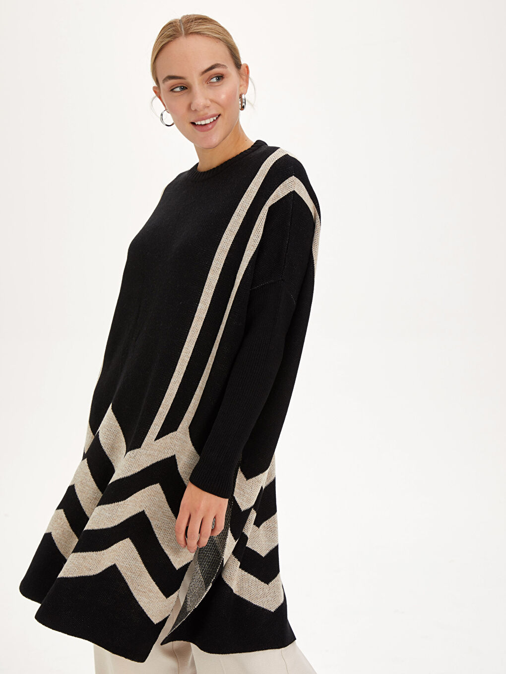 Siyah Oversize Kadın Panço-1