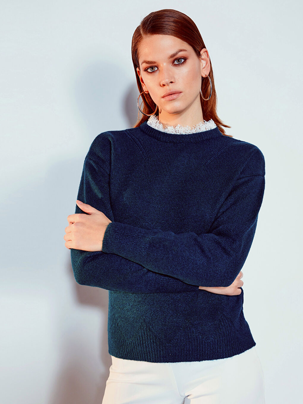 Мойынға шілтерлі биік жағалы қалың трикотаж жемпір-1