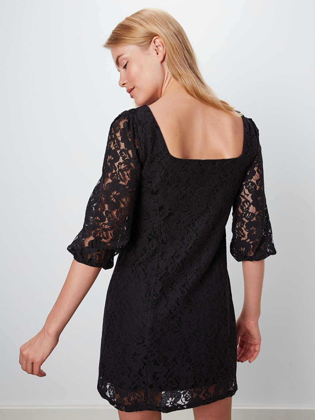 Әйелдерге арналған v-мойын қысқа жеңді шілтер көйлек-2