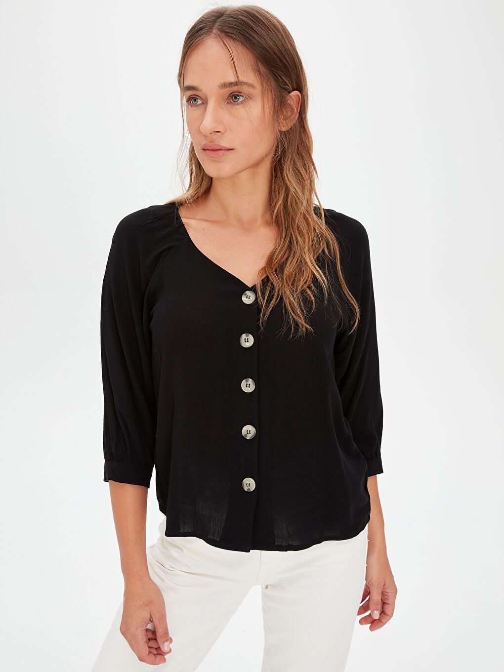 Siyah U Yaka Standart Fit Kısa Kollu Kadın Bluz-2