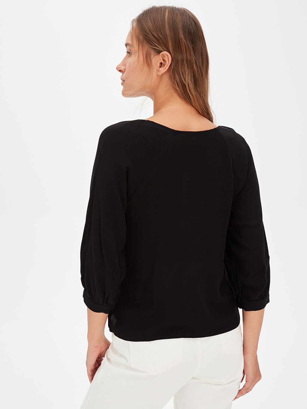Siyah U Yaka Standart Fit Kısa Kollu Kadın Bluz-3
