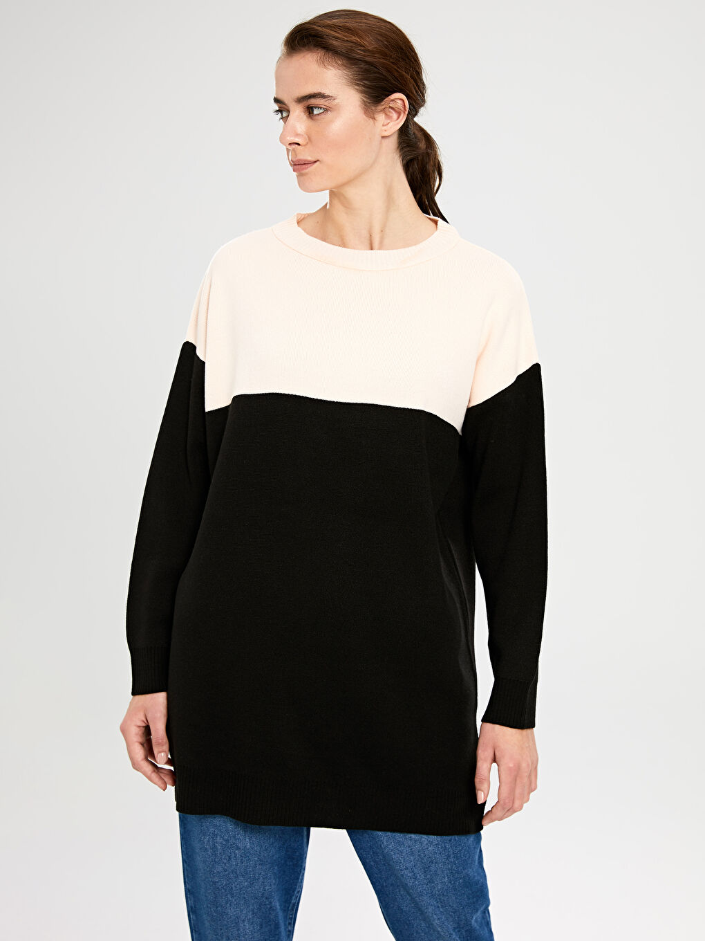 Siyah Bisiklet Yaka Renk Bloklu Kadın Tunik-3