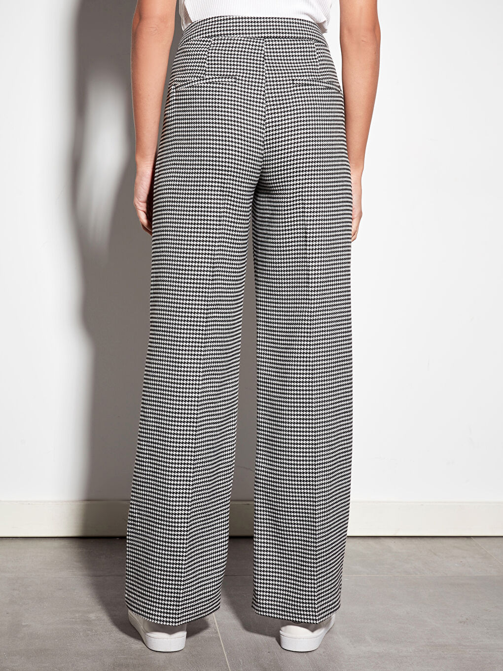 Siyah Rahat Kalıp Kadın Pantolon-2