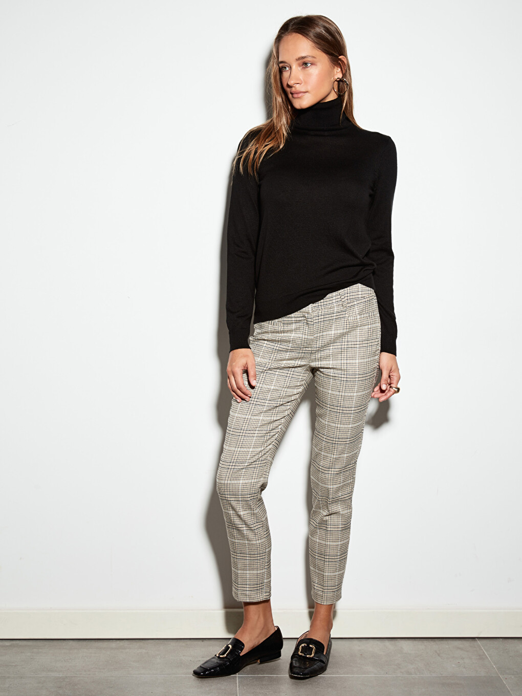Pantaloni Bej Femeie-1