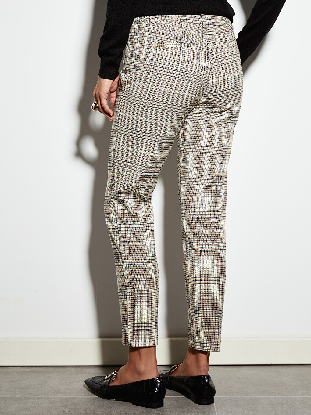 Pantaloni Bej Femeie-2
