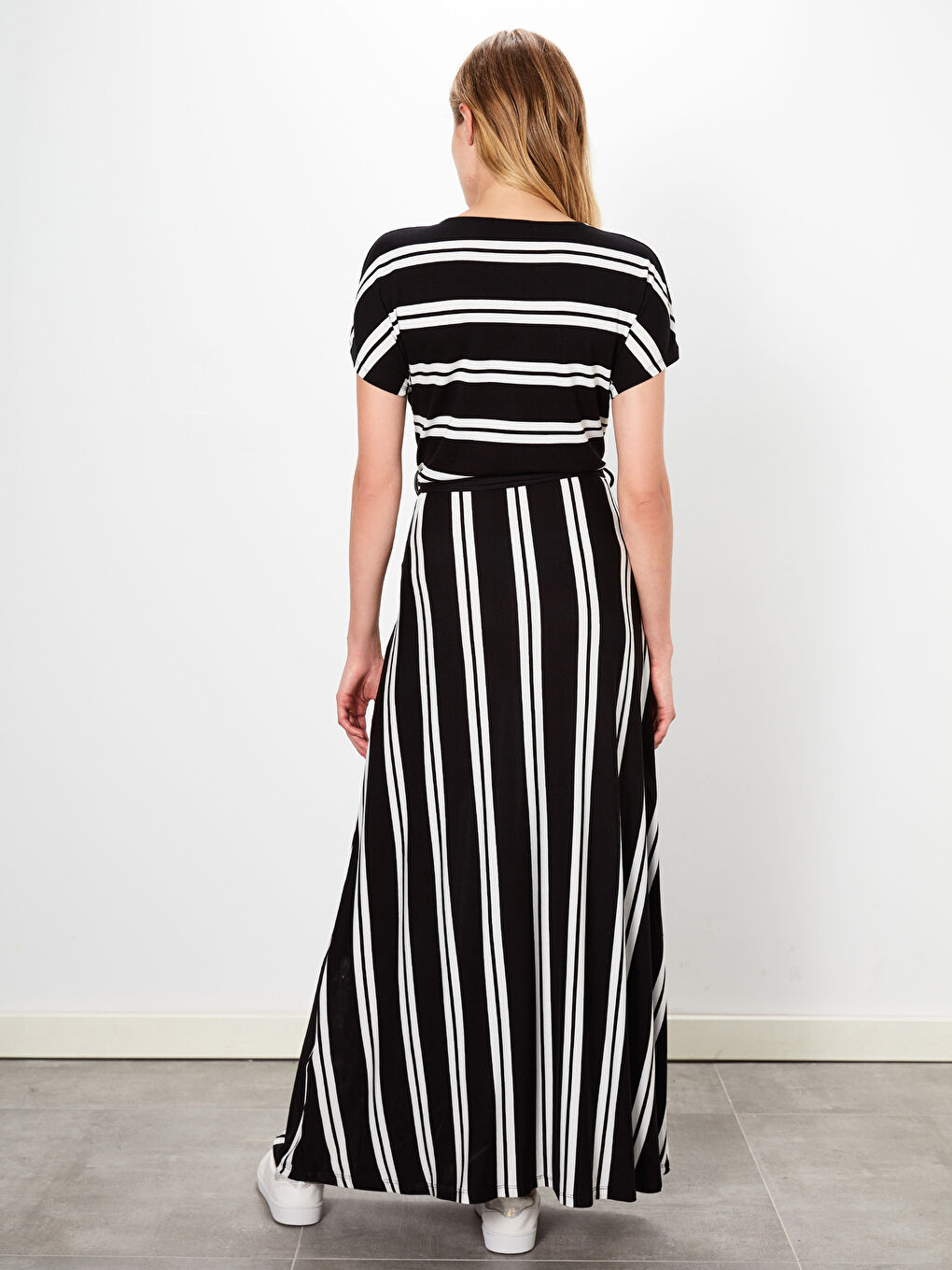 Siyah Çizgili Elbise-2