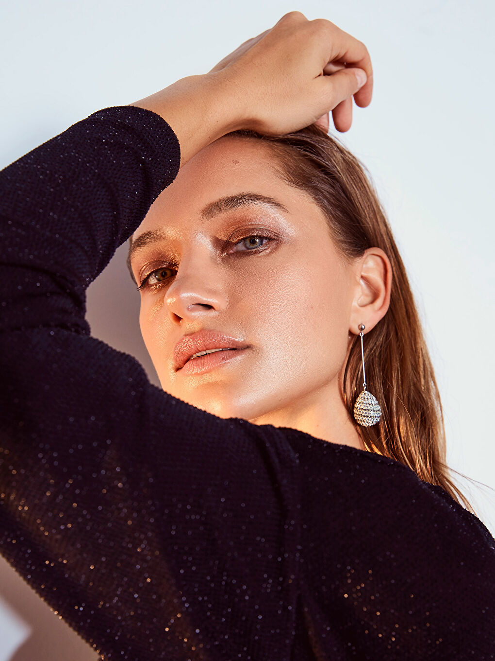 Siyah Kruvaze Yaka Parlak Görünümlü Kadın Elbise-3