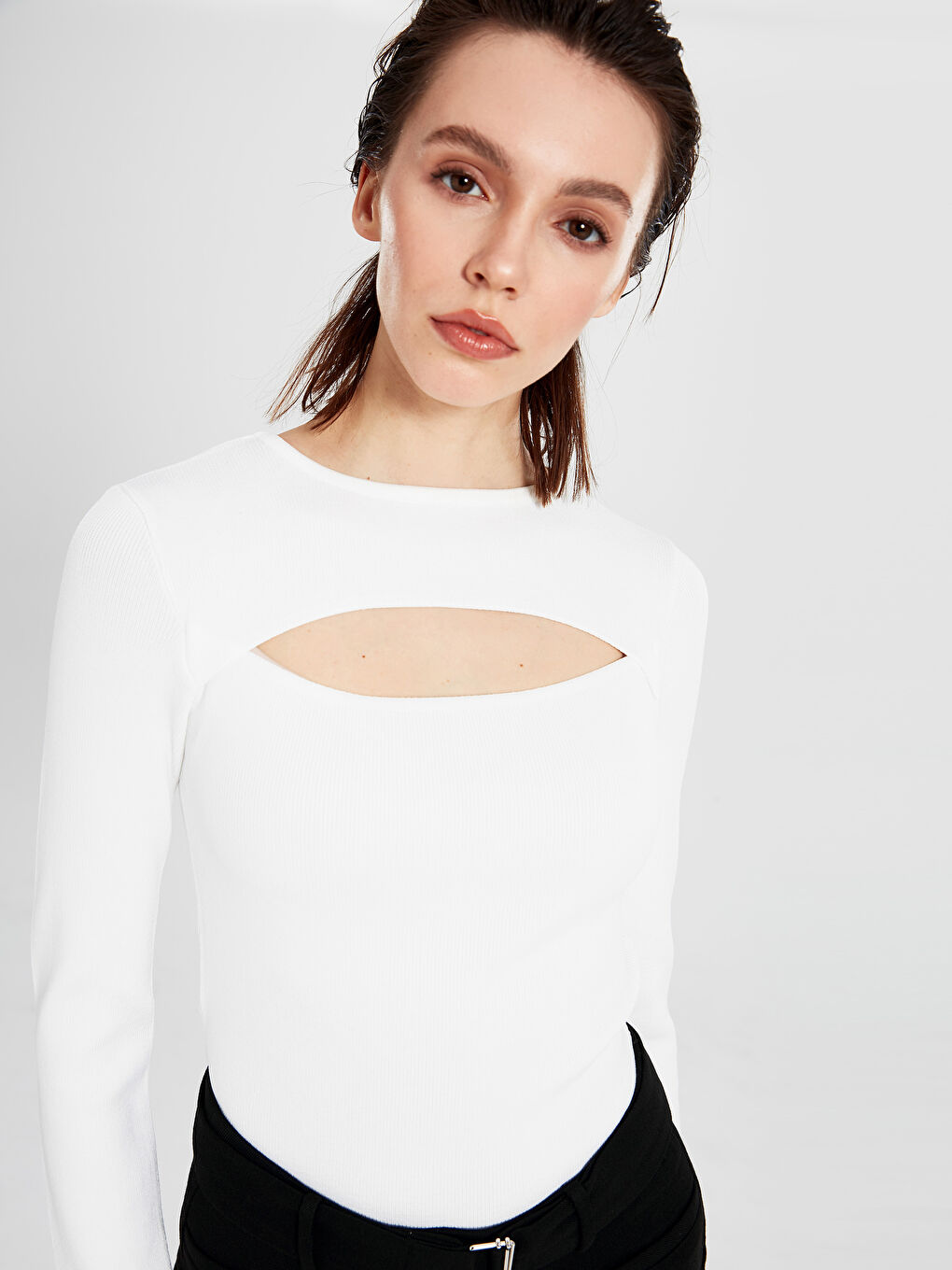 Woman WHITE Sweater-1
