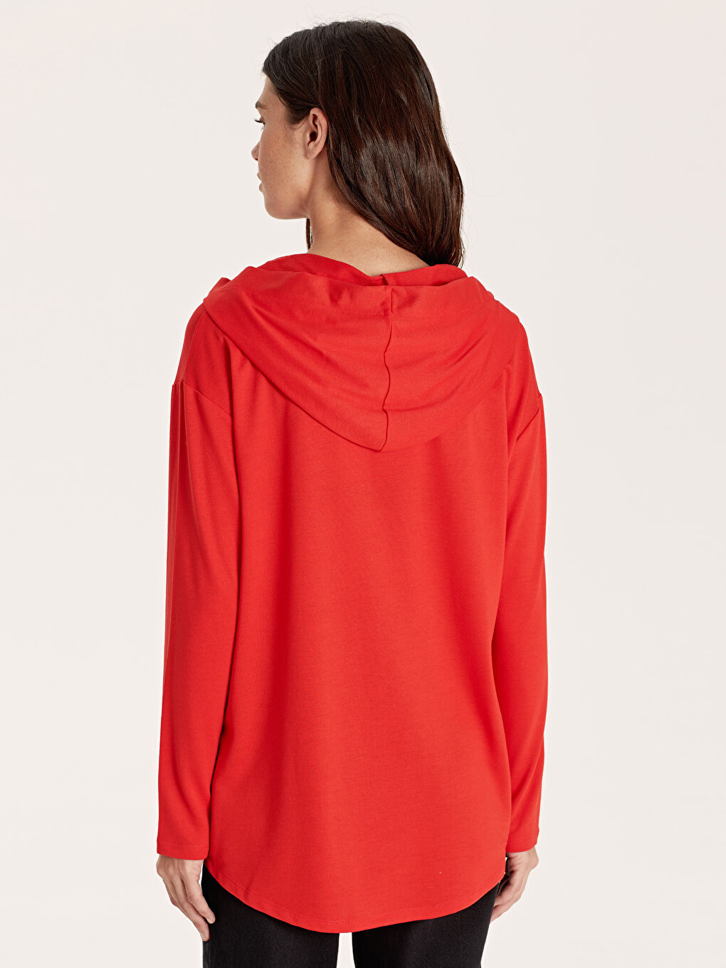 Kırmızı Kapüşonlu Sweatshirt Kumaşı Kadın Tişört-2