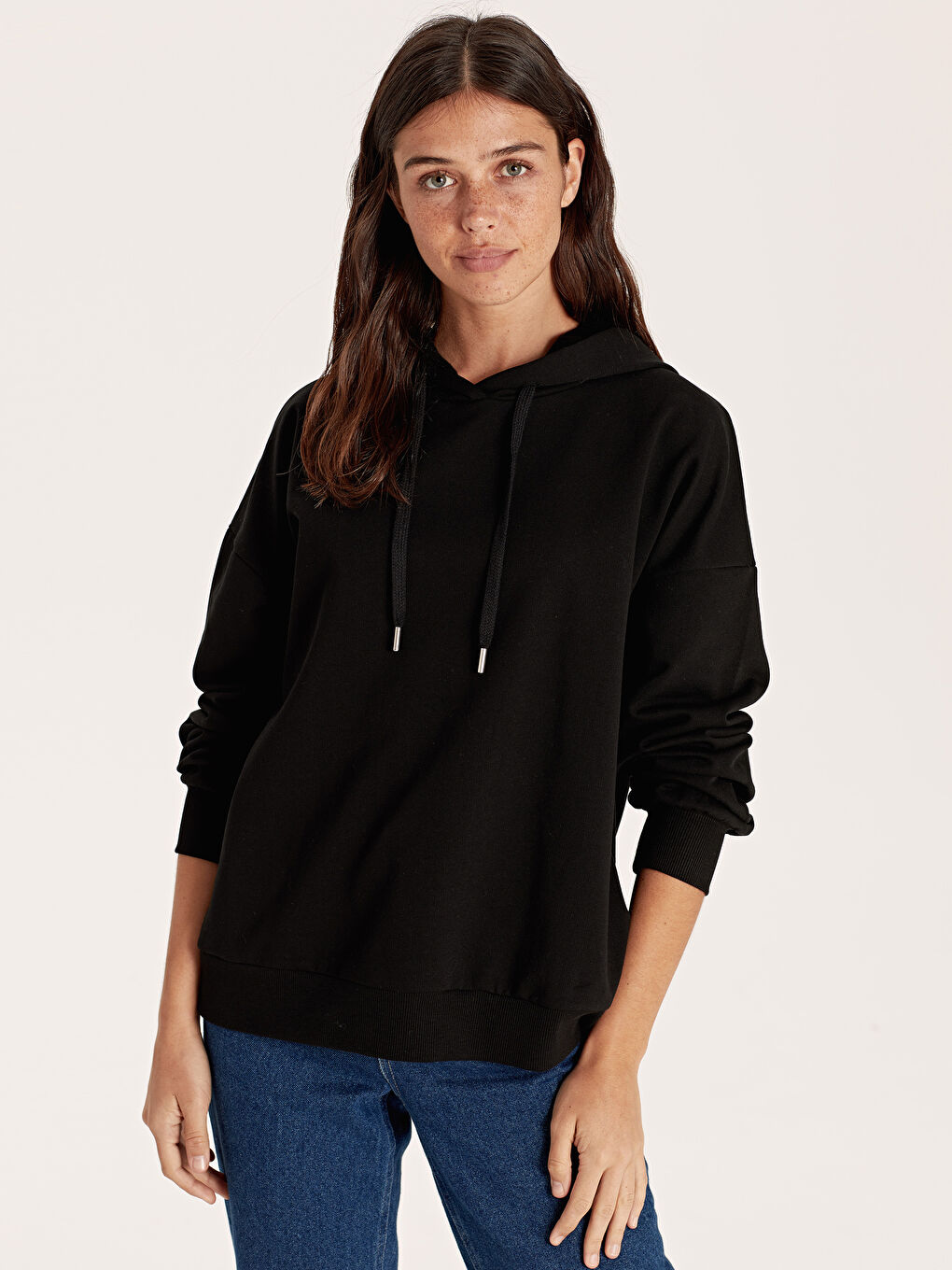 Siyah Kapüşonlu Sweatshirt Kumaşı Kadın Sweatshirt-2