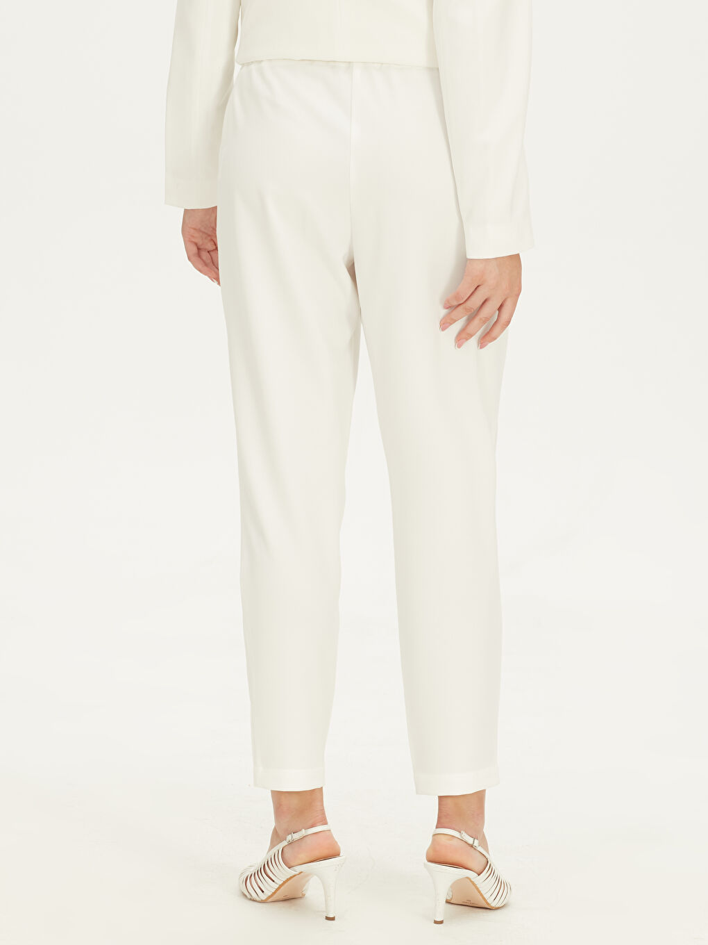 Ekru Rahat Kalıp Kadın Pantolon-4