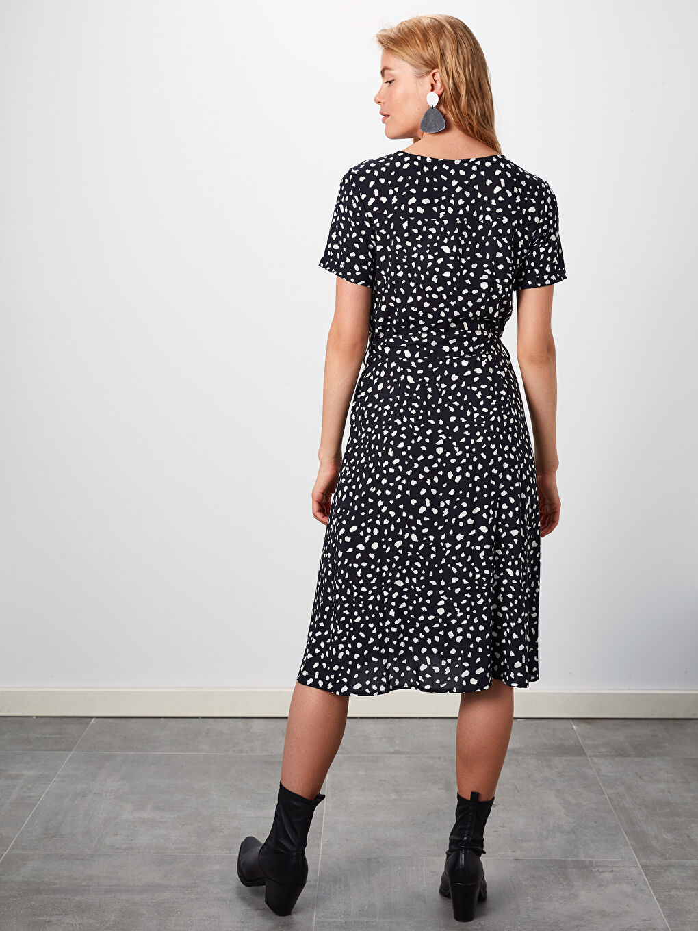 Siyah Kısa Kollu Kadın Gömlek Elbise-2