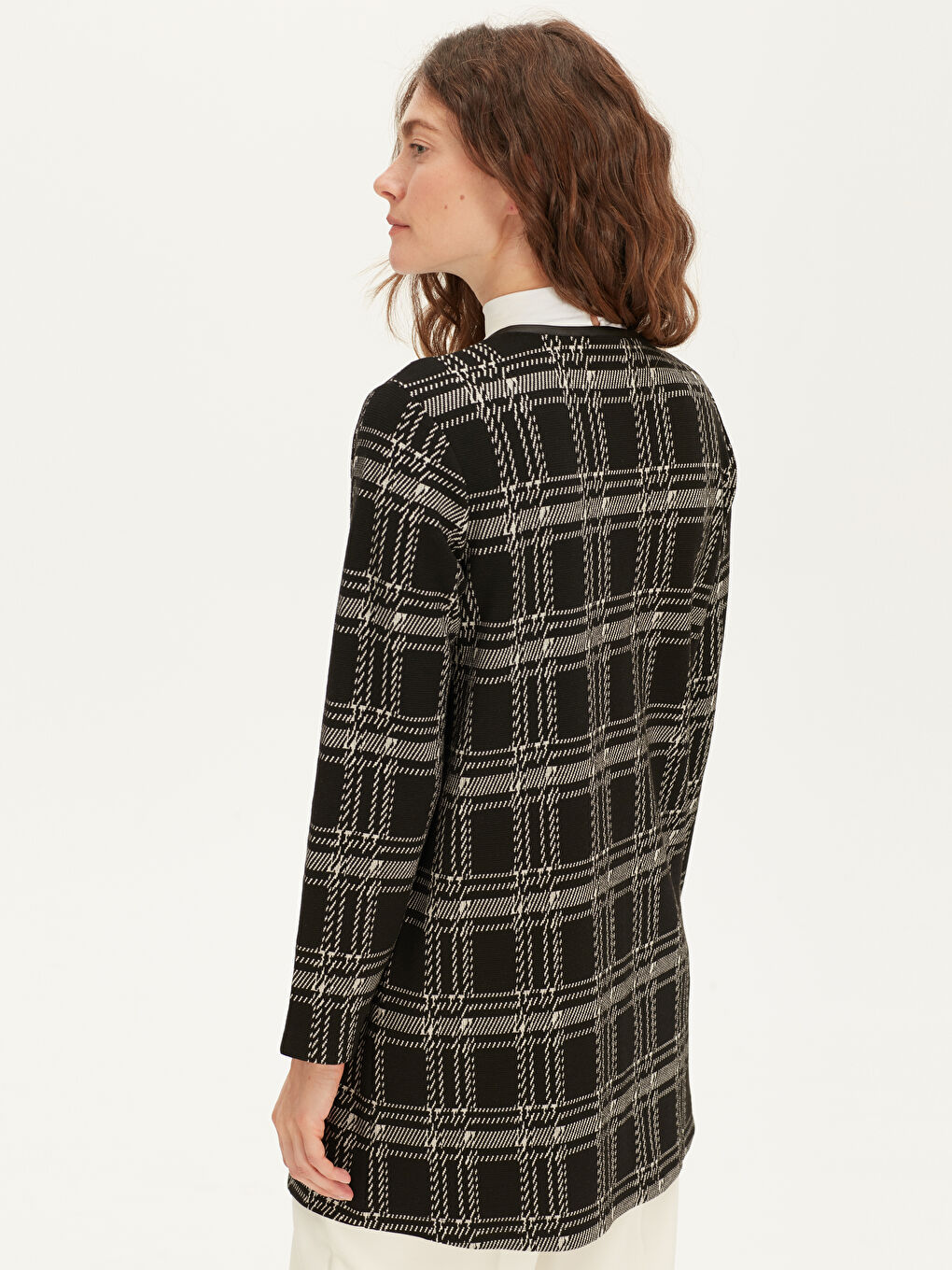 Bej V Yaka Uzun Kollu Kadın Hırka-3