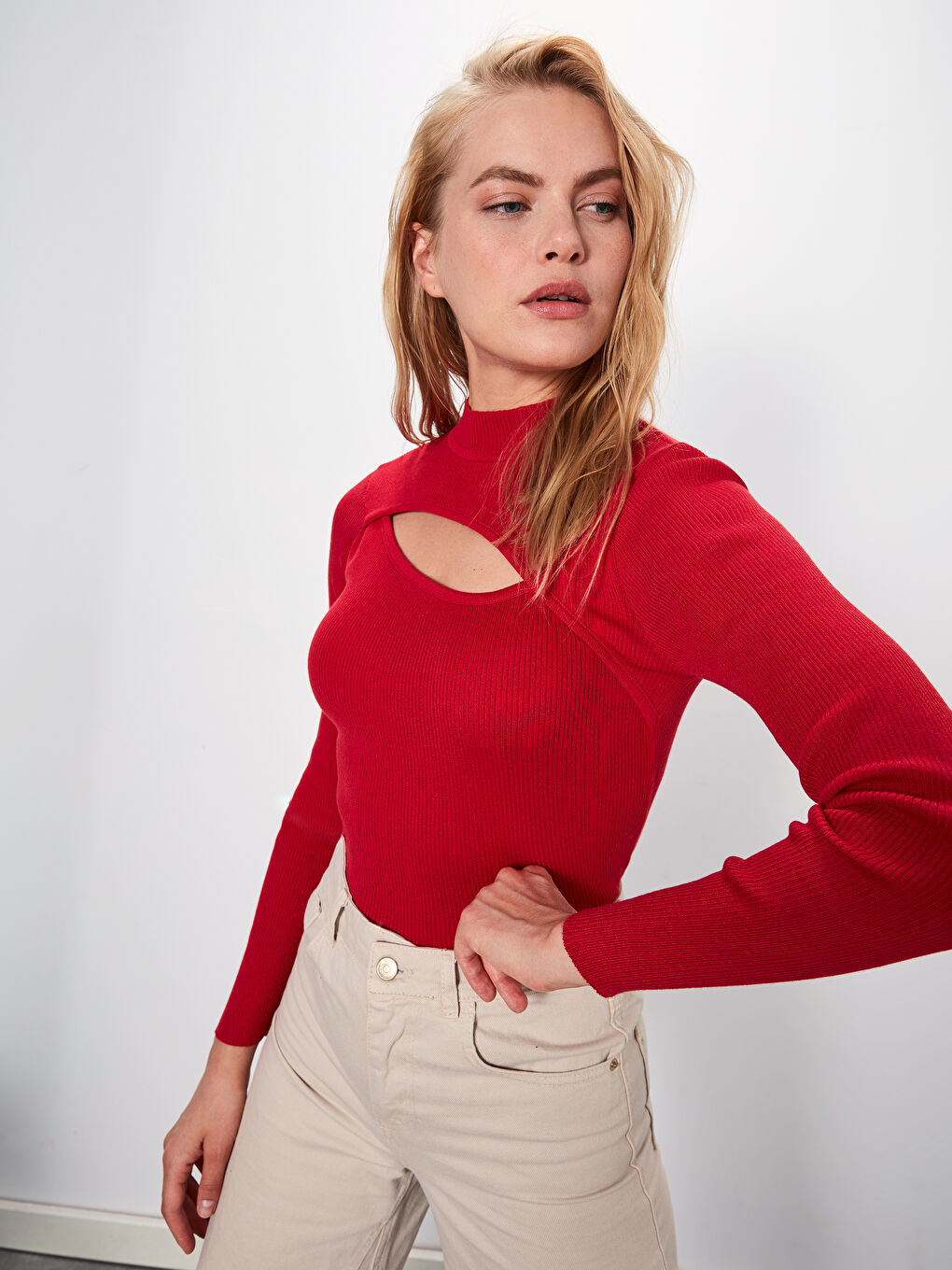 Kırmızı Yarım Balıkçı Yaka Uzun Kollu Kadın Kazak-2