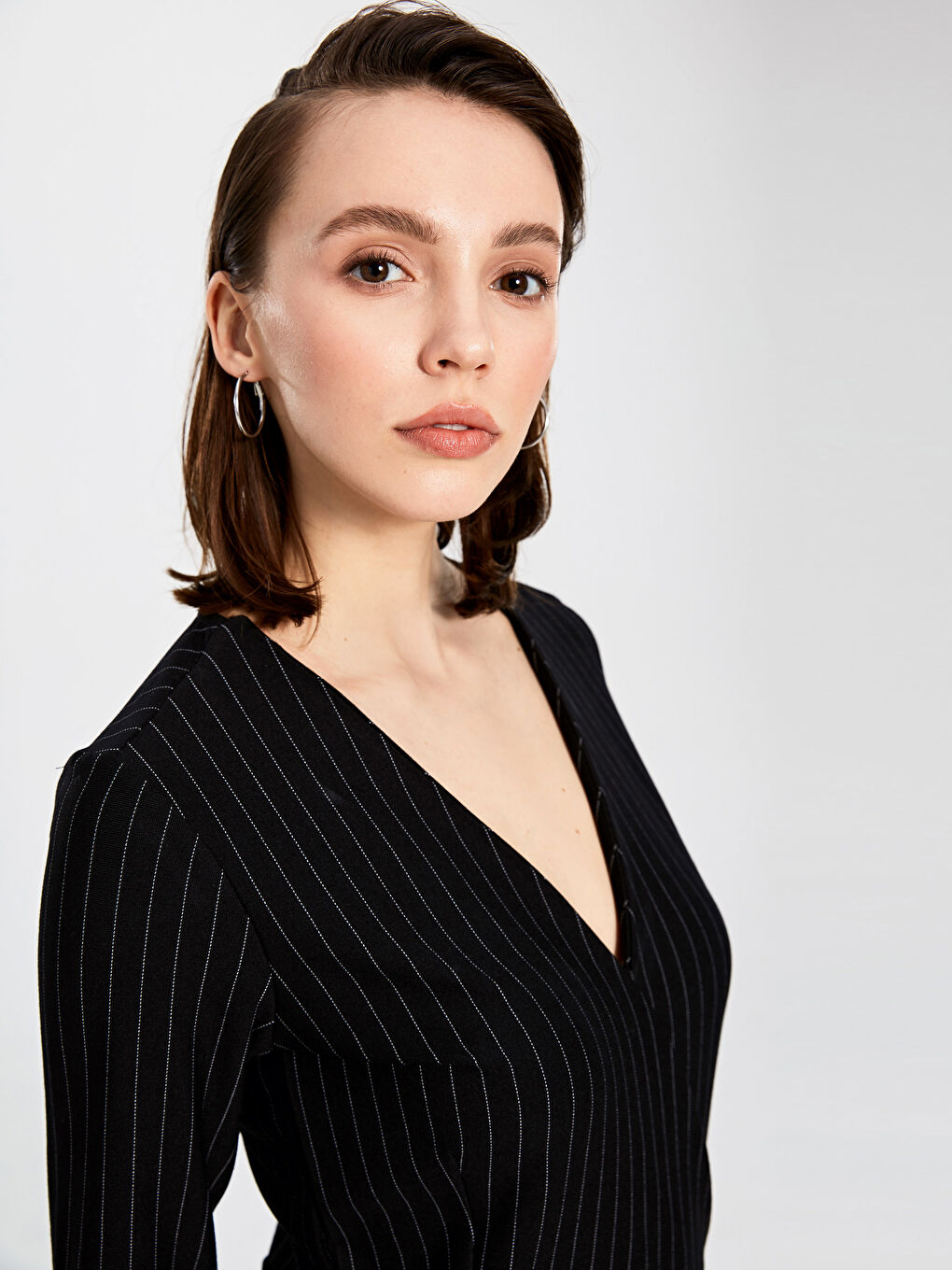 Siyah V Yaka Uzun Kollu Kadın Elbise-3