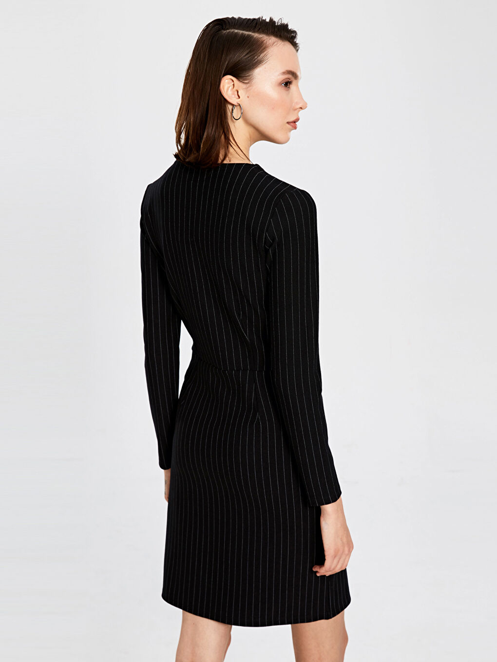 Siyah V Yaka Uzun Kollu Kadın Elbise-4