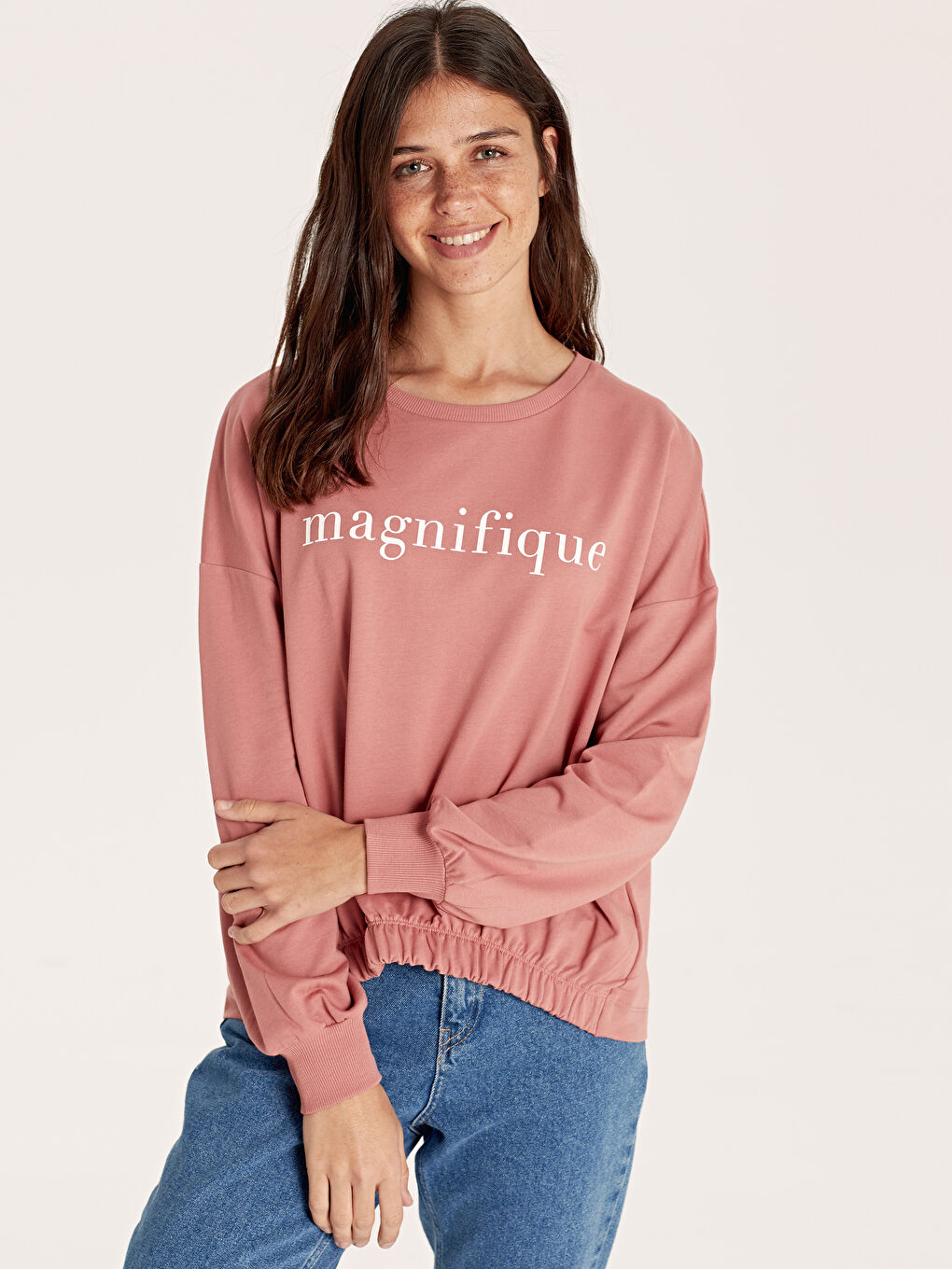 Pembe Bisiklet Yaka Yazı Baskılı Uzun Kollu Kadın Sweatshirt-1