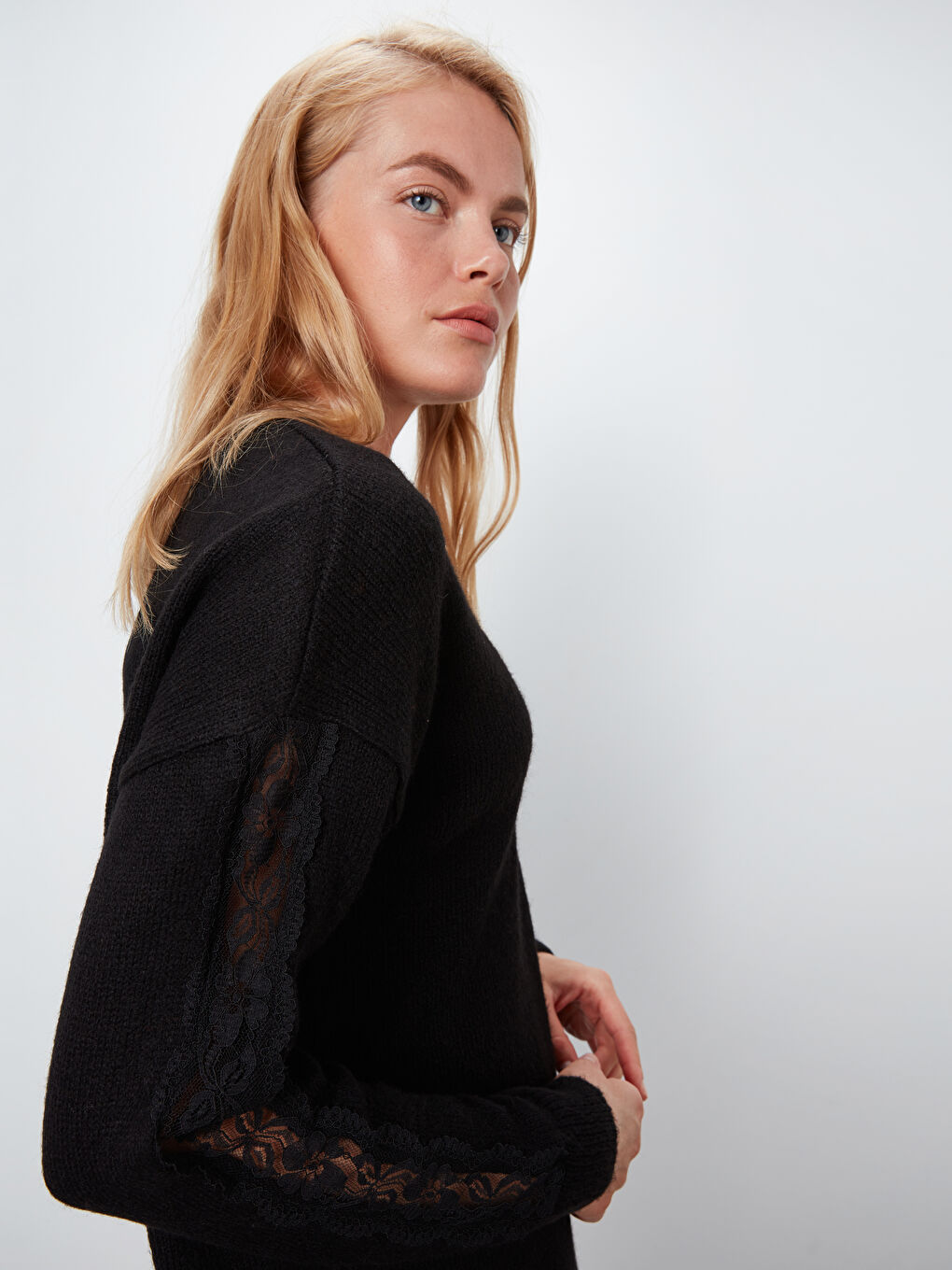 Siyah V Yaka Uzun Kollu Kadın Elbise-2