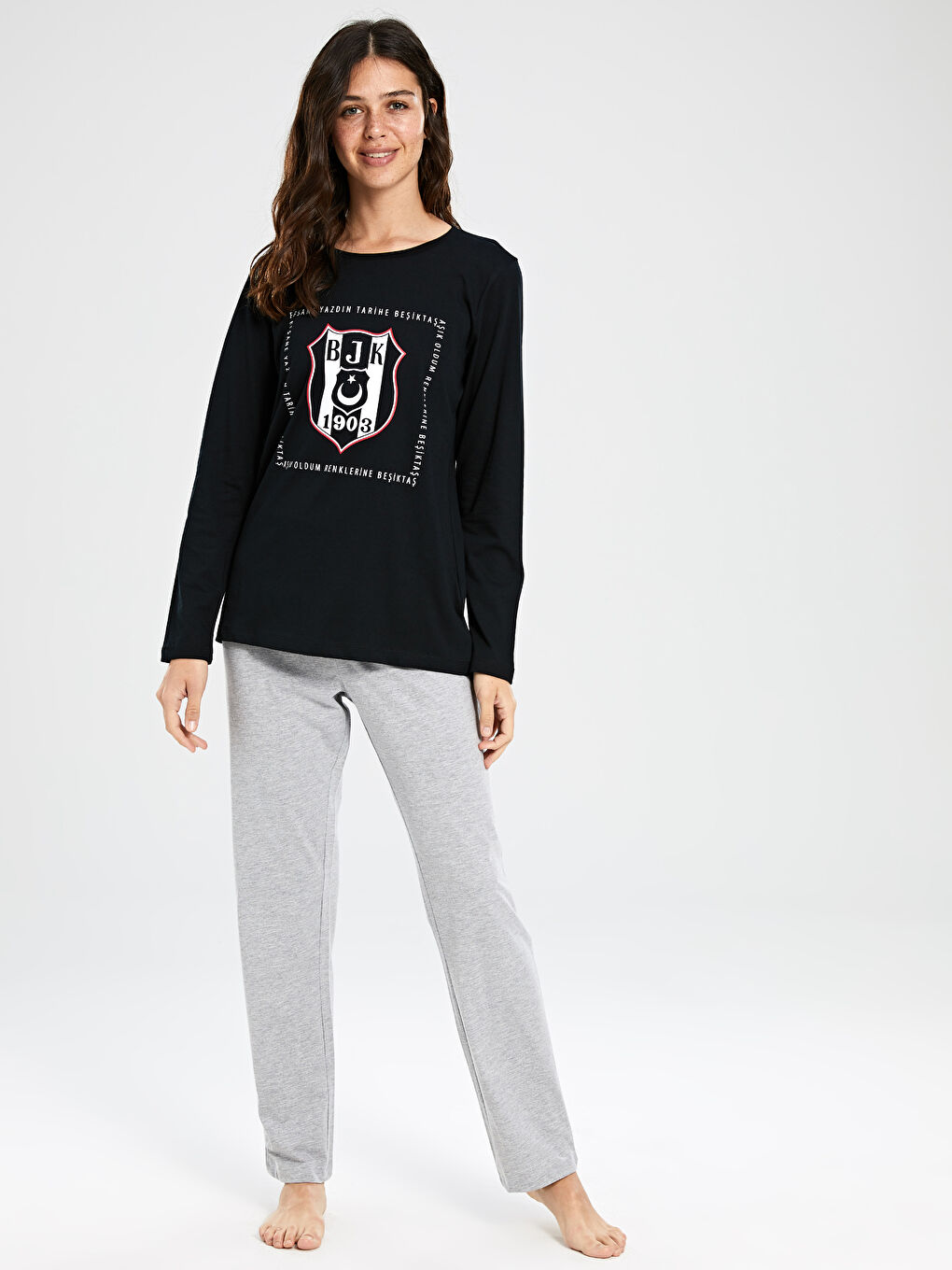 Gri Beşiktaş Amblemli Pamuklu Kadın Taraftar Pijama Takımı