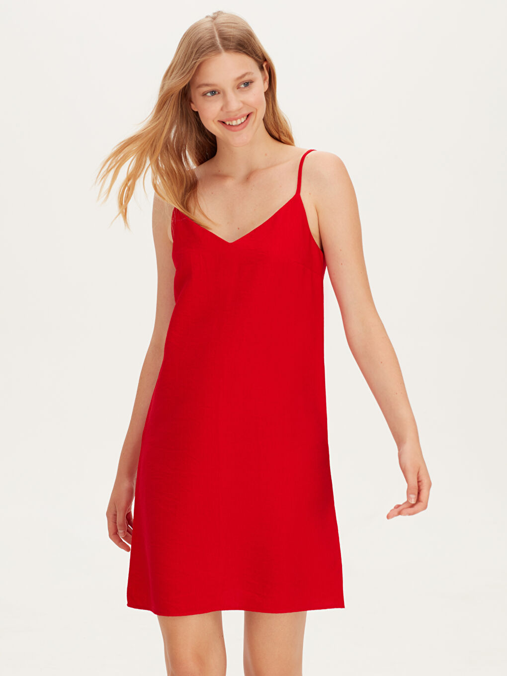 K.Kırmızı Elbise-1