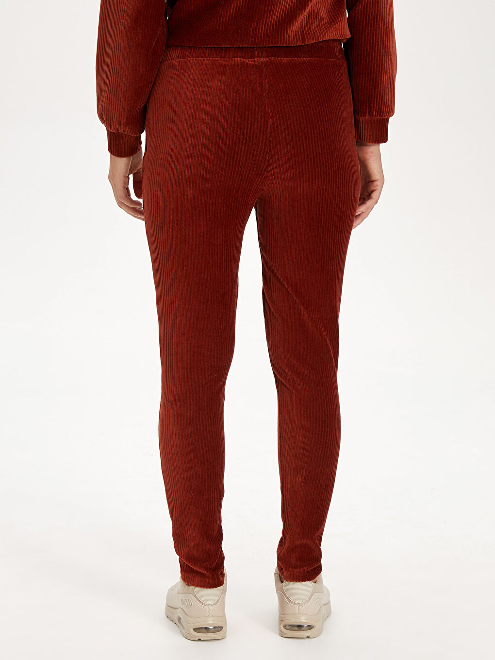 Women's Velvet Tracksuit Bottom With Elastic Waist-3