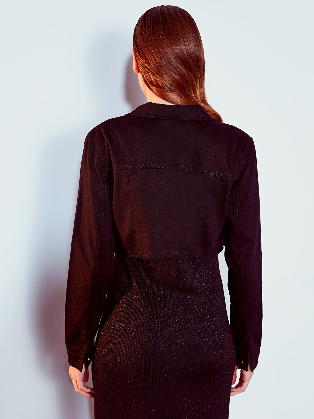 ქალი შავი ჯინსის ქურთუკი-2