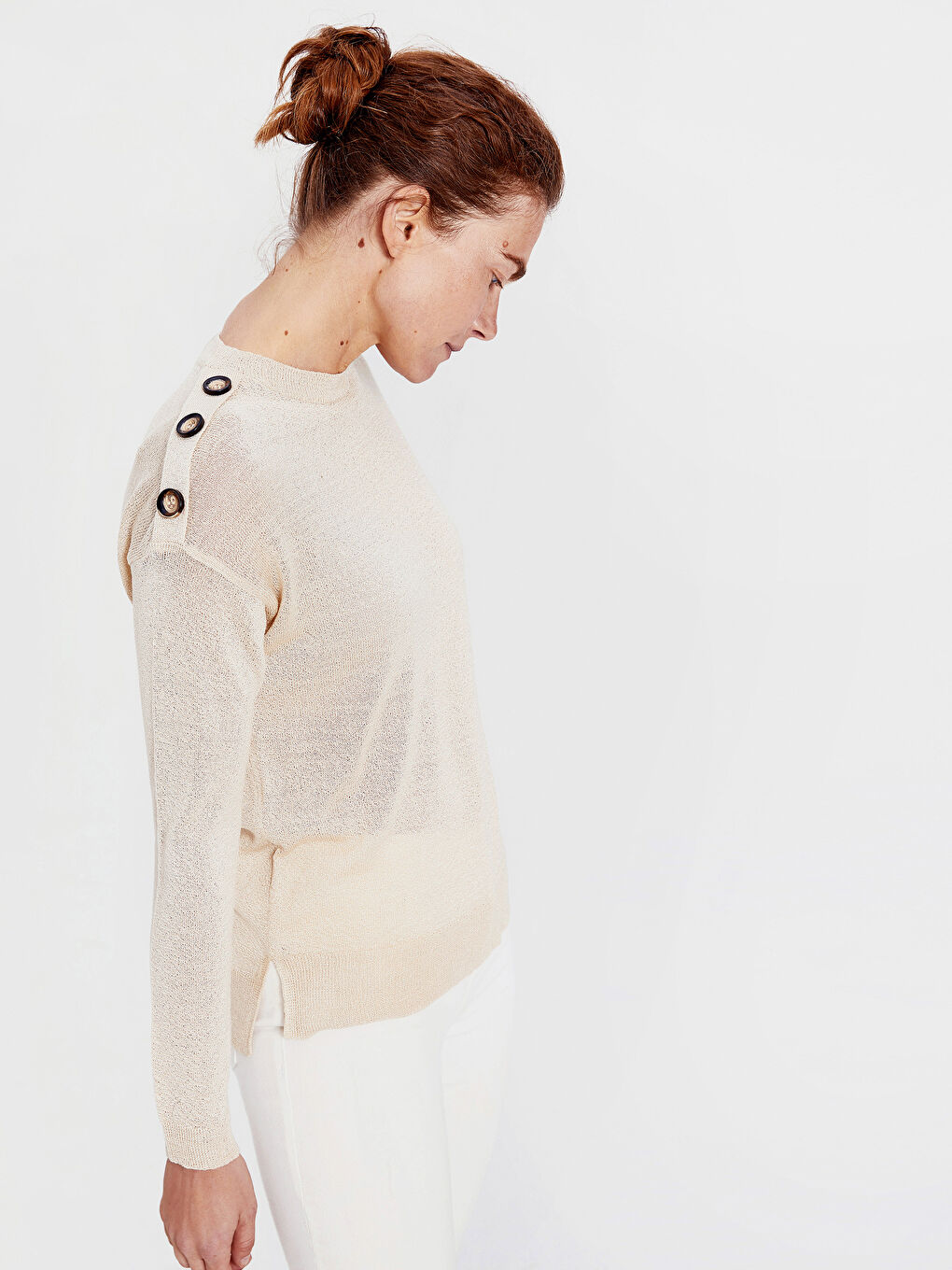 Дөңгелек жағалы әйелдерге арналған жемпір-1