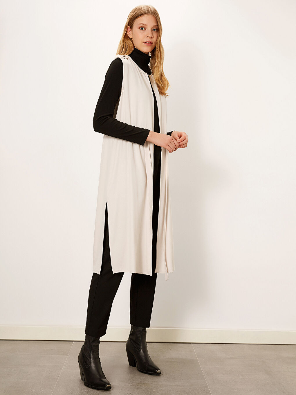 Bej Kısa Kollu Kadın Twill Yelek