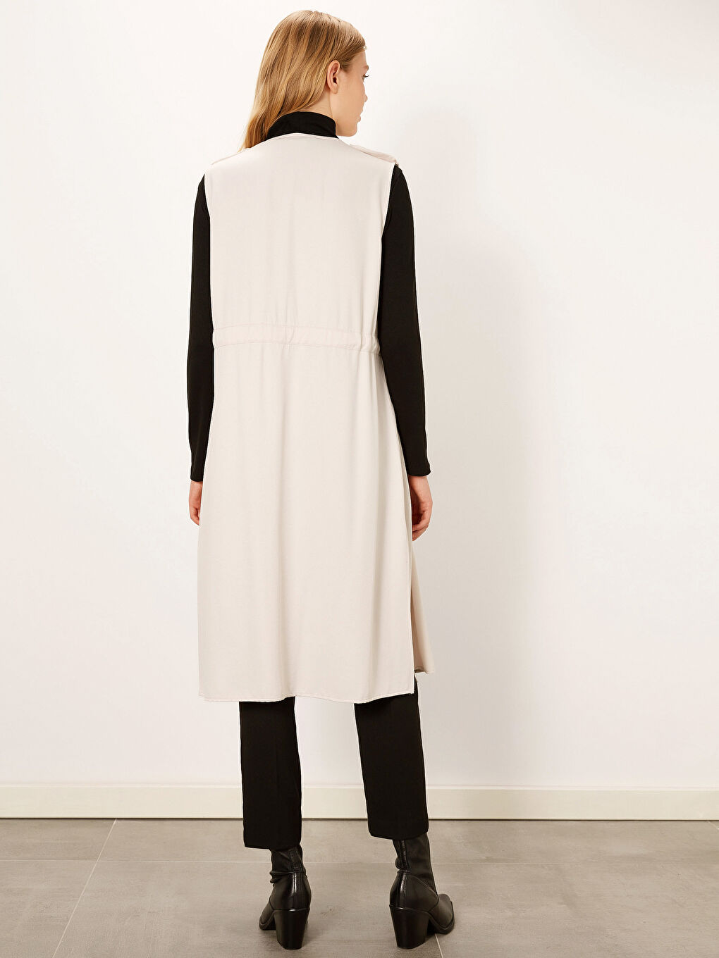 Bej Kısa Kollu Kadın Twill Yelek-3