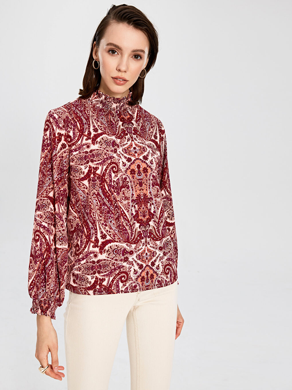 بلوزة نسائية طويلة الأكمام بياقة بنمط-1