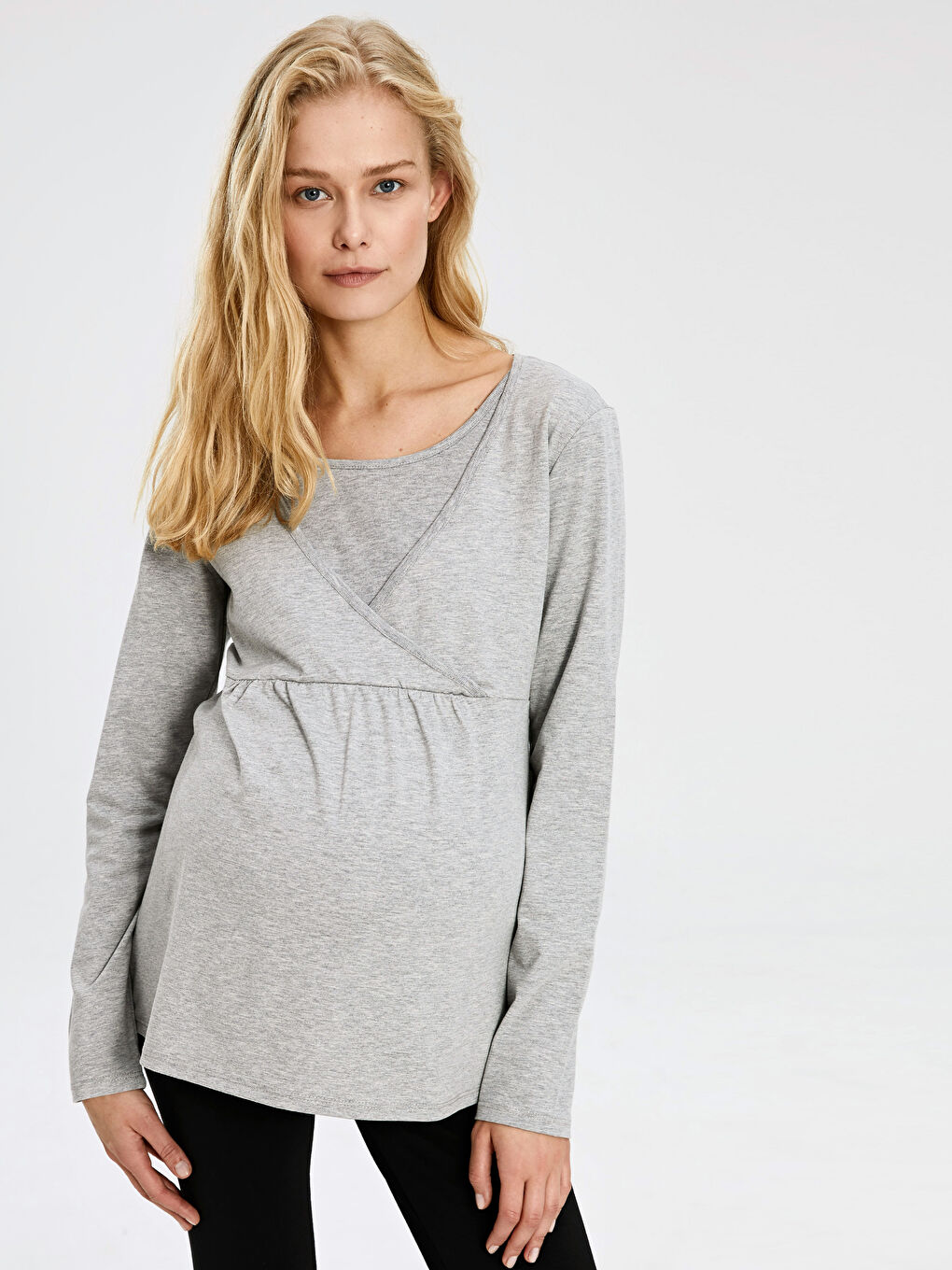 Gri V Yaka Kısa Kollu Hamile Tişört-1