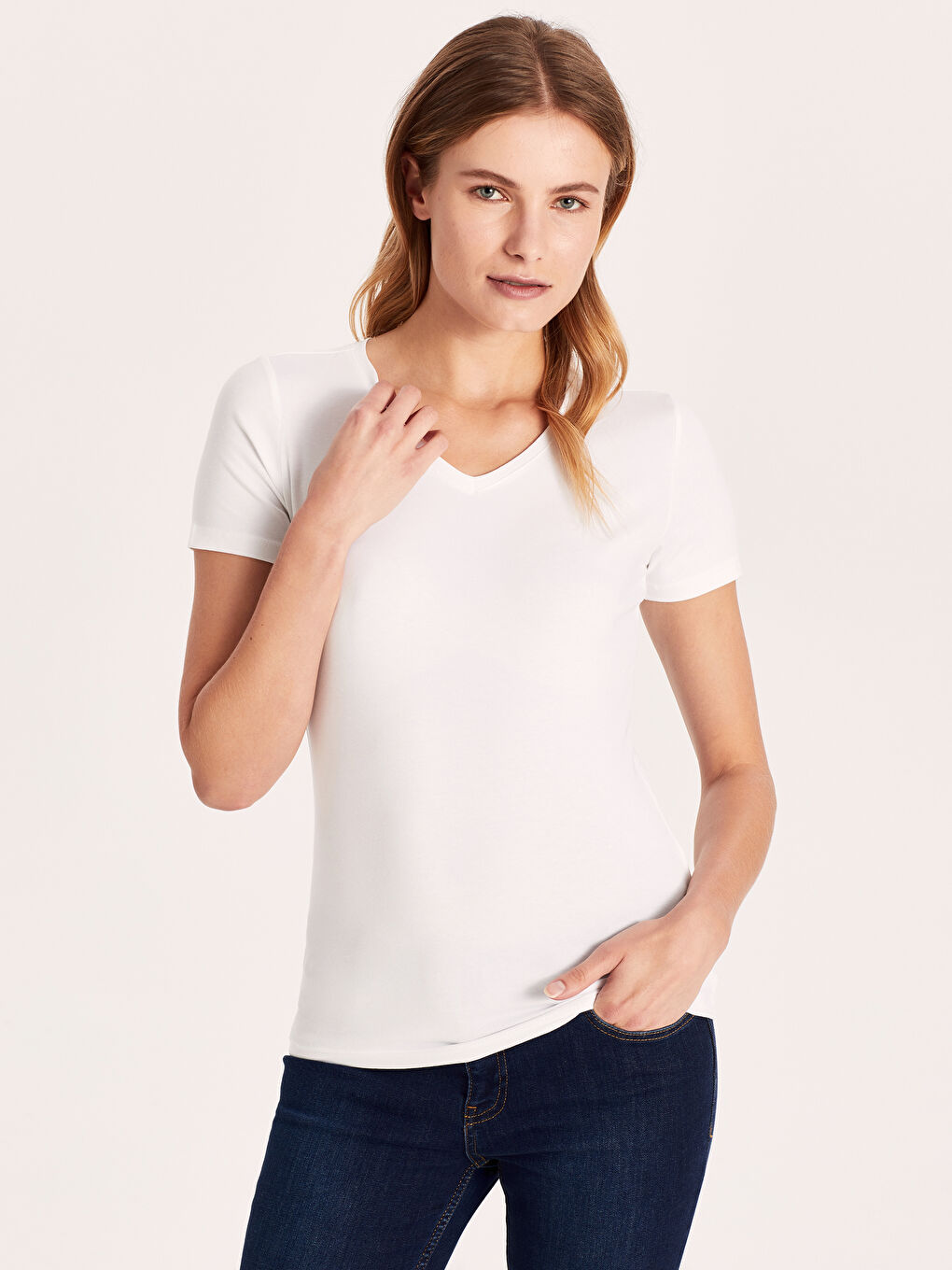 تي شيرت أبيض نساء-1