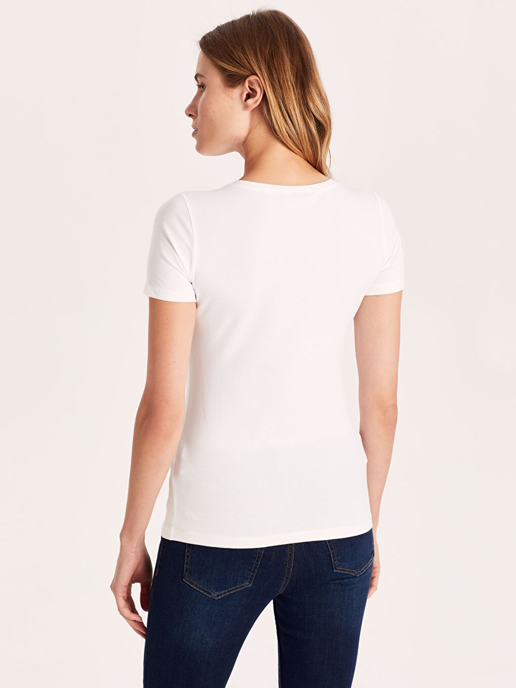 تي شيرت أبيض نساء-2