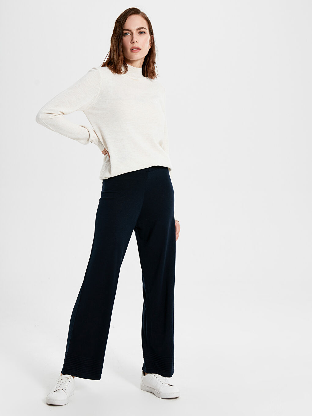 Брюки Женские Трикотажные На Резинке-1