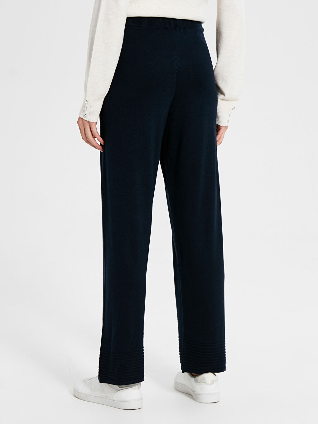 Брюки Женские Трикотажные На Резинке-2