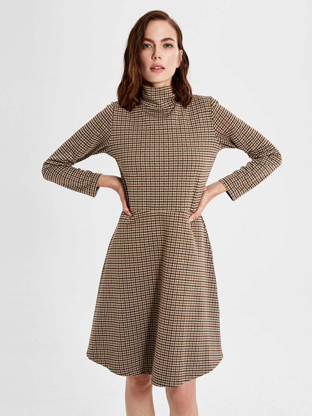 Kahverengi Balıkçı Yaka Desenli Uzun Kollu Kadın Elbise