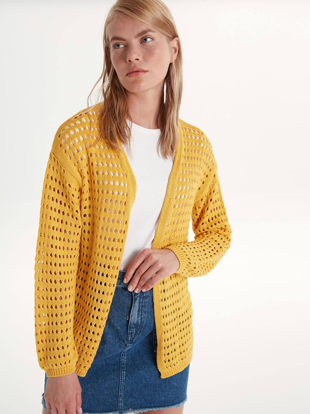 Sarı Kendinden Desenli Uzun Kollu Kadın Triko Hırka