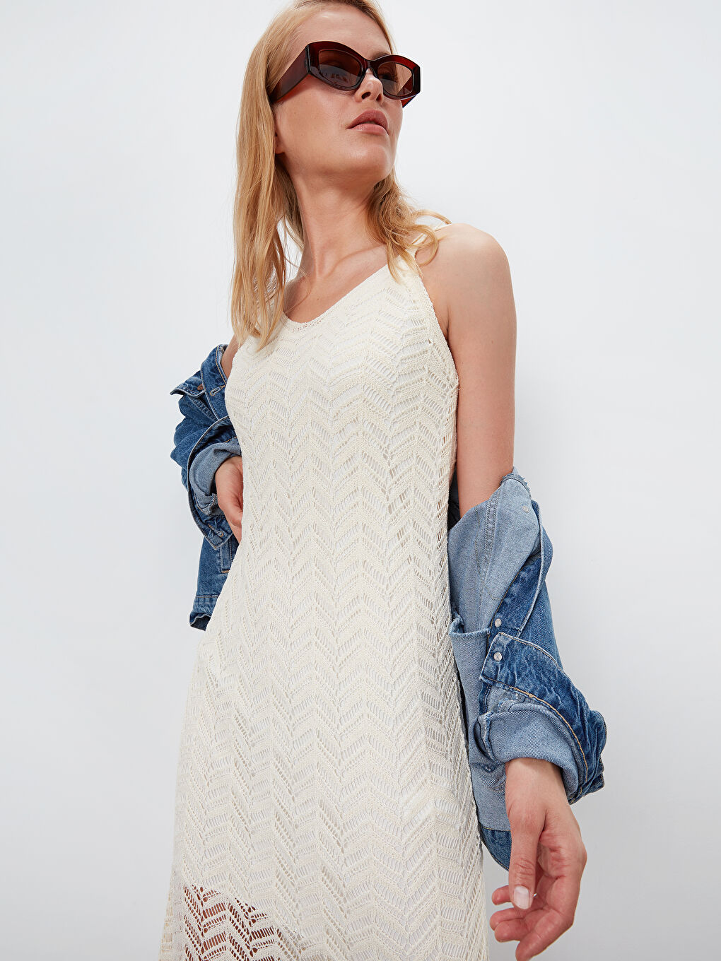 Kırık Beyaz Elbise-1